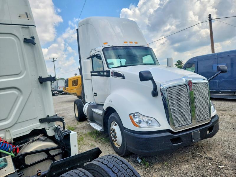 2016 Kenworth All other VIN 1XKYA48X5GJ119146 — COPART salvage auction photo