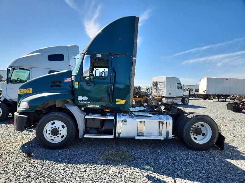 2018 Mack All other VIN 1M1AW01X9JM010521 COPART salvage auction — FRONT END, DV, sold $80 on 2026-07-30 (photo 9)