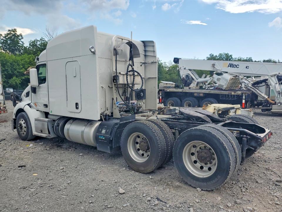 2021 Peterbilt All models VIN 1XPBDP9X7MD646316 COPART salvage auction — MECHANICAL, CT, sold $2,150 on 2026-07-28 (photo 2)