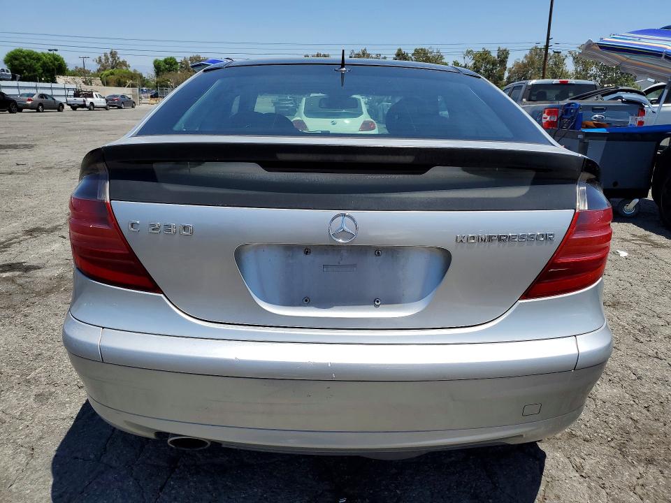 2002 Mercedes-benz C class VIN WDBRN47J12A175819 COPART salvage auction — MINOR DENT/SCRATCHES, DV, sold $275 on 2026-08-17 (photo 6)