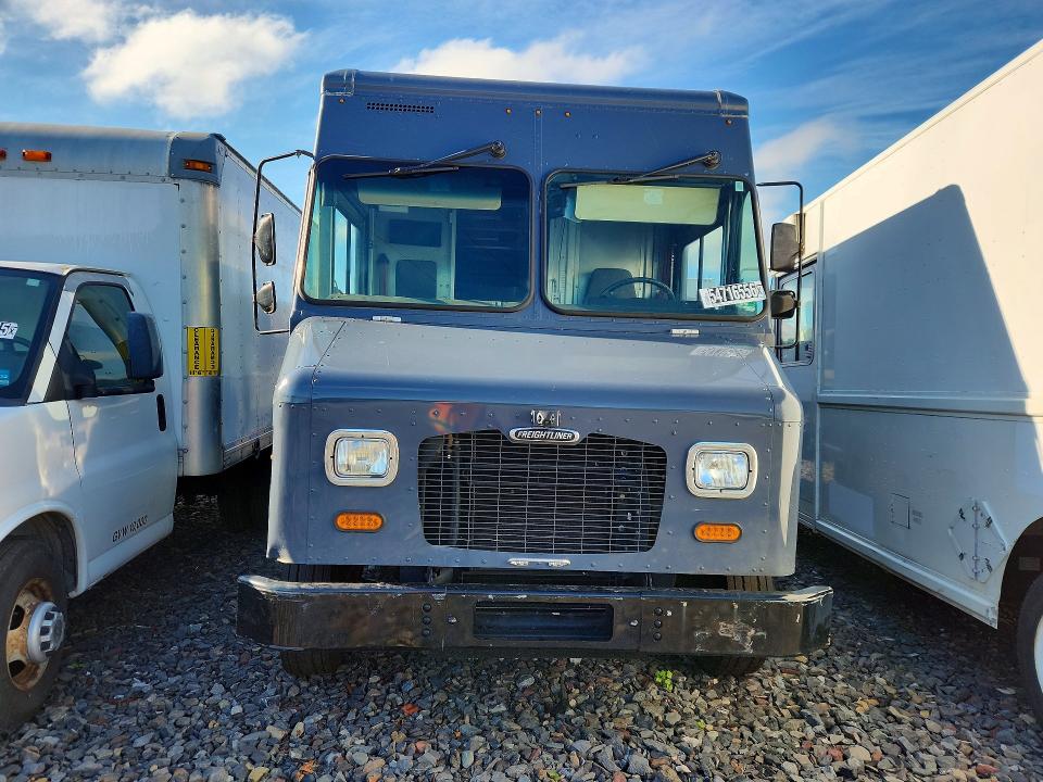 2020 Frht - freightliner All other VIN 4UZAC2EA2LCMH8004 COPART salvage auction — NORMAL WEAR, CT, sold $17,200 on 2026-07-14 (photo 5)