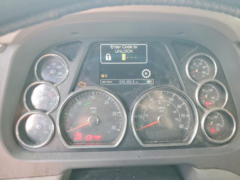 2017 Peterbilt All other VIN 1XPBDP9X7HD432285 COPART salvage auction — NORMAL WEAR, CT, sold $8,400 on 2026-07-16 (photo 8)
