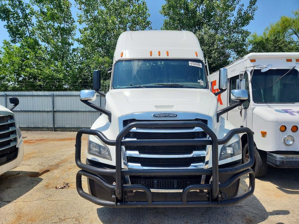 2021 Freightliner All other VIN 3AKJHHDR9MSMT8568 COPART salvage auction — NORMAL WEAR, PA - CERT OF TITLE, sold $3,650 on 2026-07-28 (photo 5)