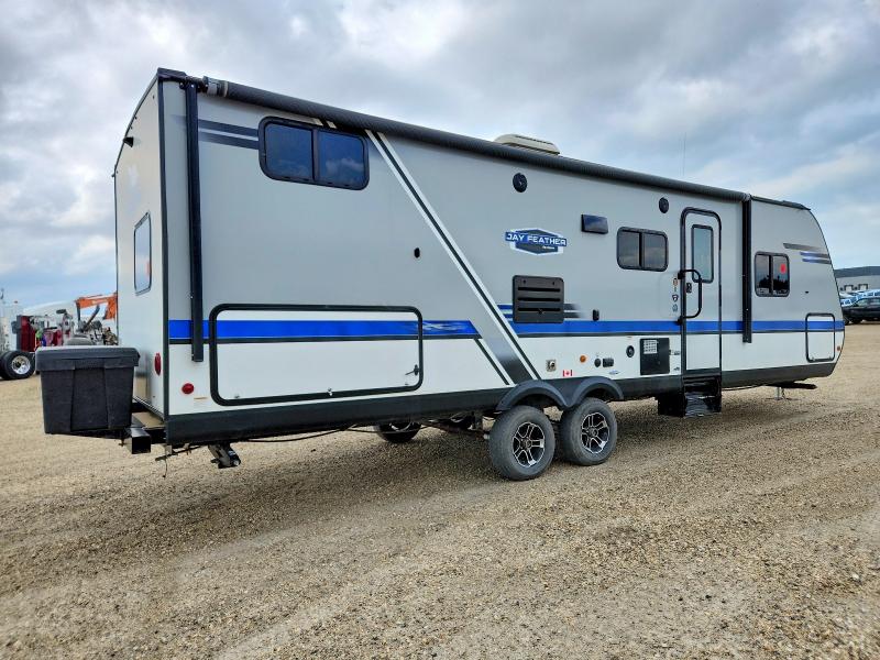 2019 Jayco All models VIN 1UJBJ0BR9K1J90220 COPART salvage auction — MINOR DENT/SCRATCHES, AB - BOS - ACTIVE, sold $7,200 on 2026-07-23 (photo 4)