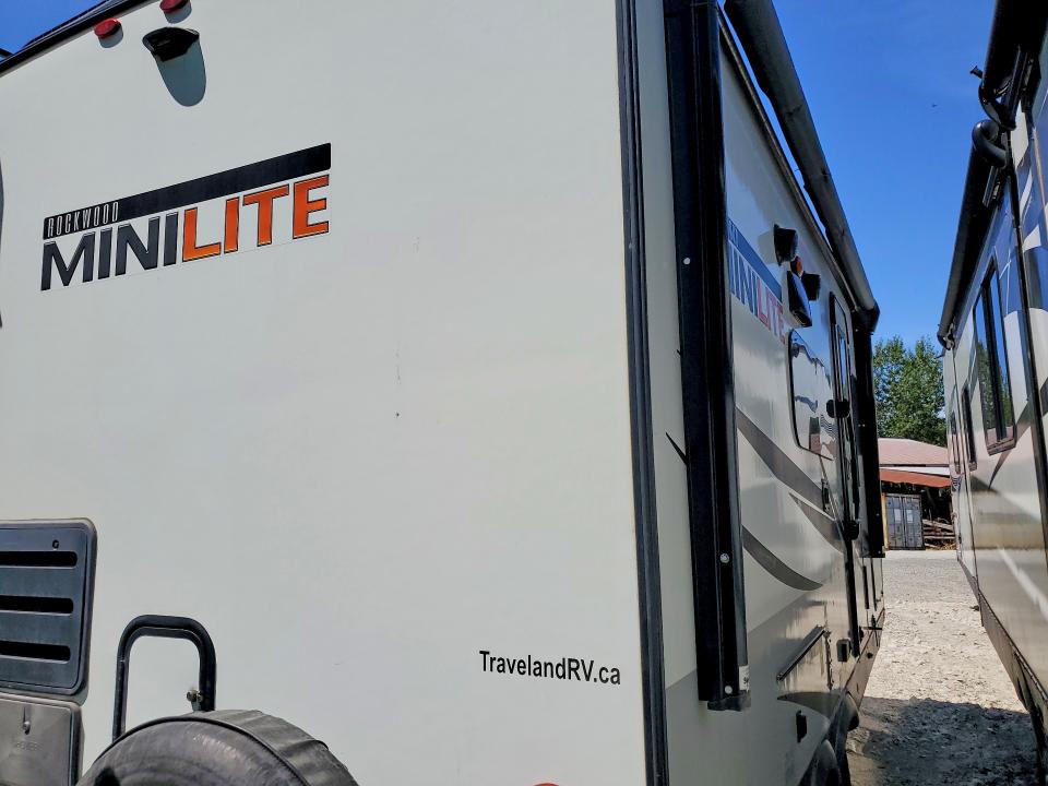 2022 Rockwood Mini lite VIN 4X4TRLW23ND450913 COPART salvage auction — MINOR DENT/SCRATCHES, AB - OOP - ACTIVE, sold $10,200 on 2026-07-28 (photo 3)