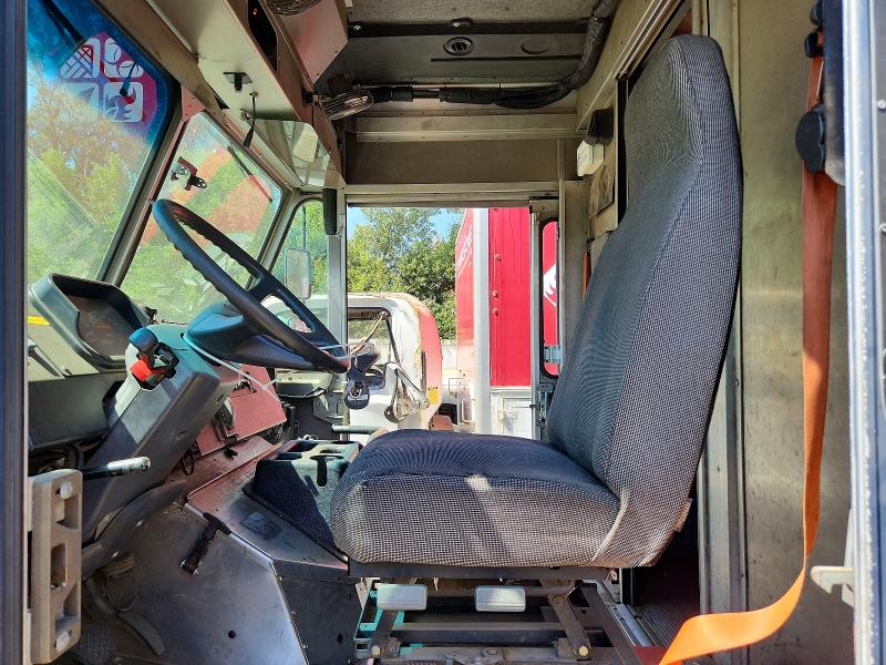 2020 Freightliner Mt45 chass VIN 4UZAC2EA1LCMK0065 COPART salvage auction — MINOR DENT/SCRATCHES, CA - DIS/DLR/EXP ONLY CLEAN TITLE, sold $175 on 2026-07-28 (photo 7)