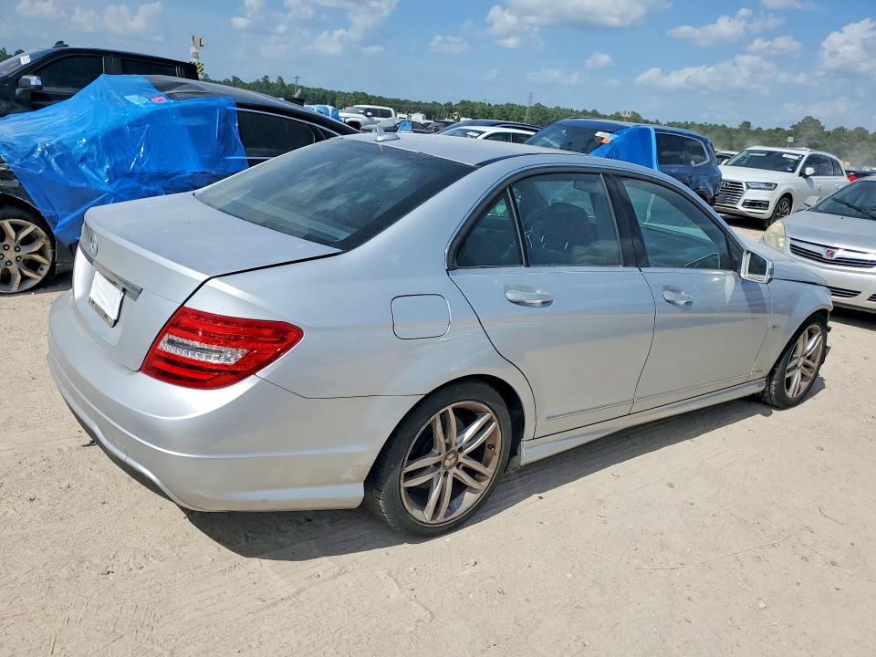 2012 Mercedes-benz C class VIN WDDGF4HB7CR214578 COPART salvage auction — FRONT END, TX - CERTIFICATE OF TITLE, sold $650 on 2026-07-31 (photo 3)