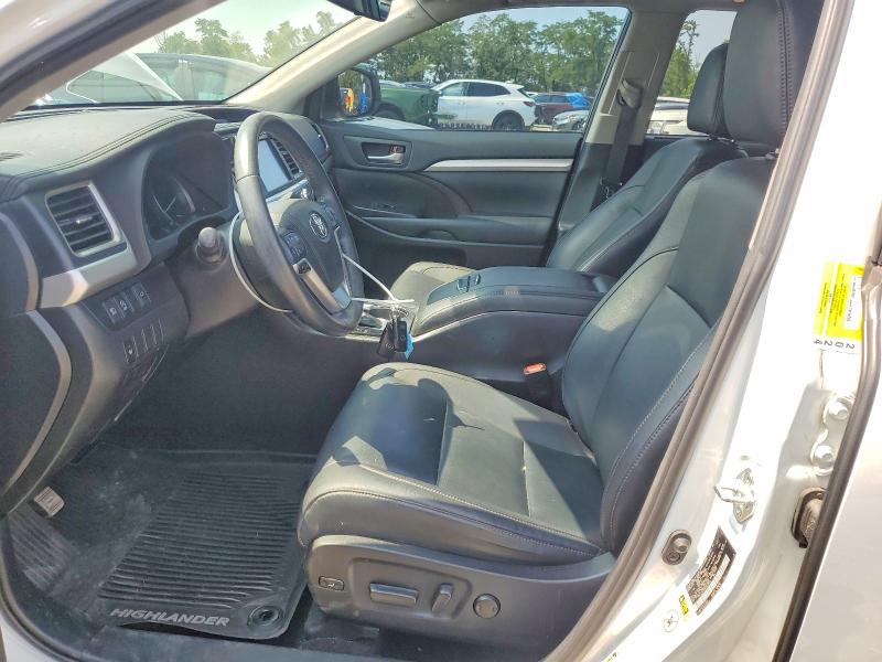 2019 Toyota Highlander VIN 5TDJZRFH2KS570092 COPART salvage auction — MINOR DENT/SCRATCHES, MD - CERTIFICATE OF TITLE (P), sold $16,800 on 2026-07-30 (photo 7)