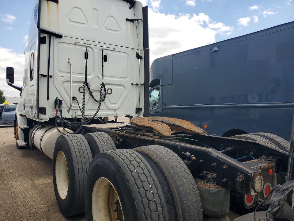 2019 Freightliner All other VIN 3AKJHHDR2KSKN7017 COPART salvage auction — MINOR DENT/SCRATCHES, CT, sold $11,500 on 2026-08-25 (photo 2)