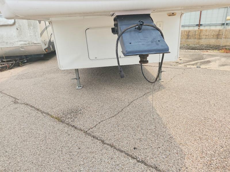 2006 Heartland big horn Unknown VIN 1H9GF35276E459944 COPART salvage auction — WATER/FLOOD, CT, sold $925 on 2026-08-04 (photo 7)