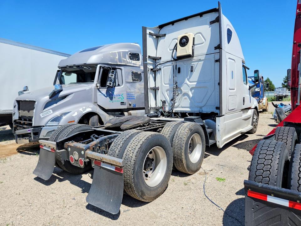 2021 Freightliner All other VIN 3AKJHHDR8MSMU3924 COPART salvage auction — NORMAL WEAR, IL - CERTIFICATE OF TITLE, sold $7,900 on 2026-07-28 (photo 3)