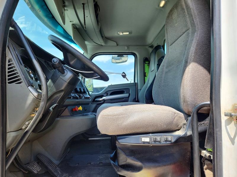2021 Kenworth All other VIN 1XKZDP9X8MJ455073 COPART salvage auction — NORMAL WEAR, NC - CERTIFICATE OF TITLE (P), sold $7,200 on 2026-07-28 (photo 7)