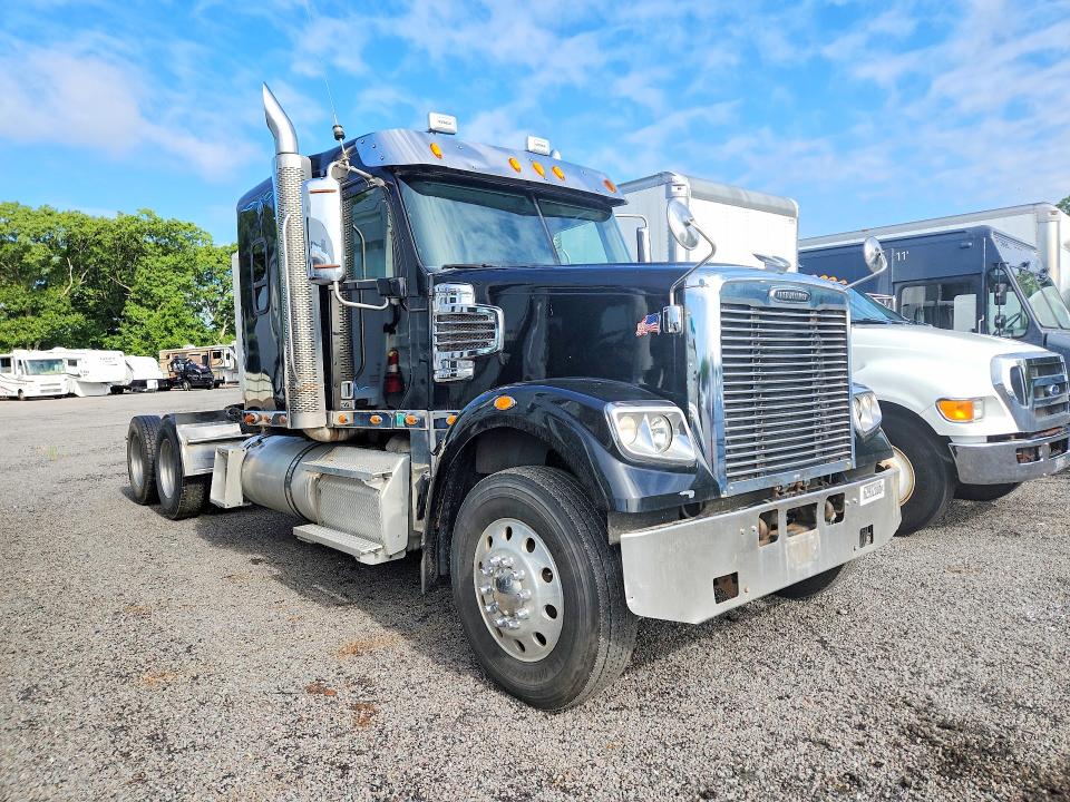 2015 Freightliner All other VIN 3AKJGND11FDGR4029 COPART salvage auction — MINOR DENT/SCRATCHES, CT, sold $6,700 on 2026-08-18 (photo 4)