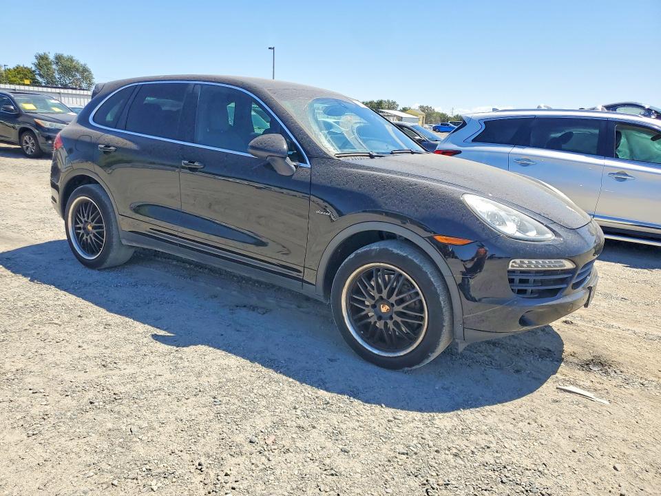 2014 Porsche Cayenne VIN WP1AF2A22ELA39515 COPART salvage auction — MECHANICAL, CA - DIS/DLR/EXP ONLY CLEAN TITLE (P), sold $1,350 on 2026-07-28 (photo 4)