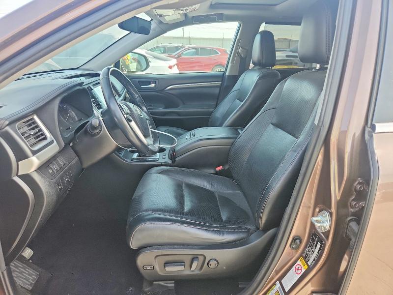 2017 Toyota Highlander VIN 5TDDZRFH8HS446317 COPART salvage auction — MECHANICAL, TX - CERTIFICATE OF TITLE, sold $8,500 on 2026-07-31 (photo 7)