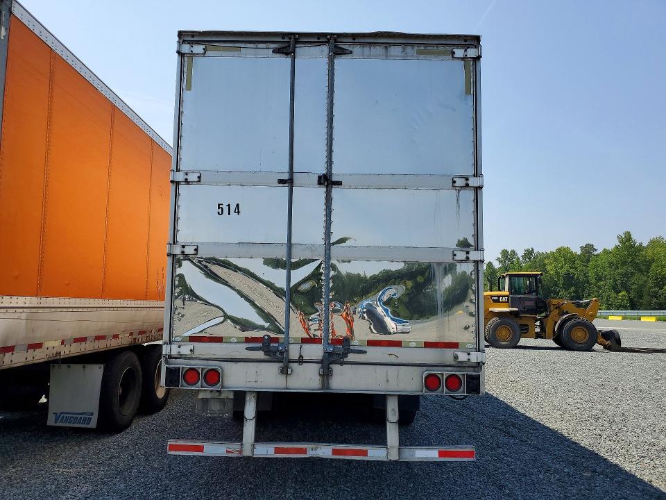 2013 Utility trailer manufacture Trailer VIN 1UYVS2537DM636803 COPART salvage auction — DAMAGE HISTORY, ME - DEALER ONLY CLEAN TITLE, sold $1,600 on 2026-07-30 (photo 6)
