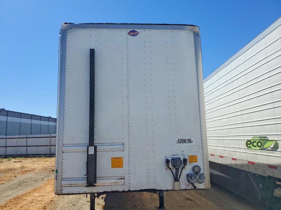 2013 Utility All models VIN 1UYVS1287DP640701 COPART salvage auction — REAR END, DV, sold $10 on 2026-09-01 (photo 5)