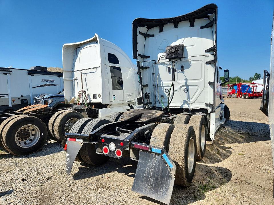 2026 Freightliner All other VIN 3AKJHHDR1TSWP7286 COPART salvage auction — STRIPPED, NE - CERT OF TITLE-SALVAGE, sold $15,200 on 2026-07-23 (photo 3)
