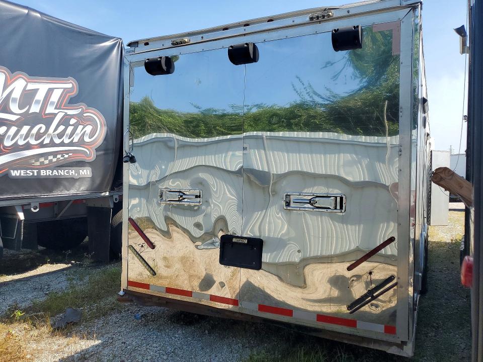 2016 Haulmark Unknown VIN 575GB2821GT311066 COPART salvage auction — ROLLOVER, IN - BILL OF SALE - PARTS ONLY, sold $40 on 2026-07-30 (photo 3)