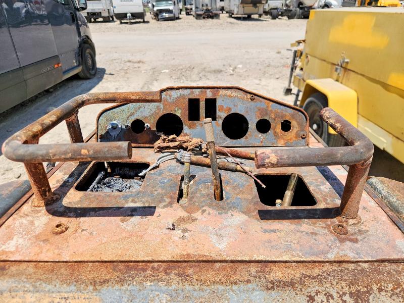 2017 Ditch witch Constructi VIN DWPSK600KH0000038 COPART salvage auction — BURN, BS, sold $200 on 2026-07-13 (photo 8)