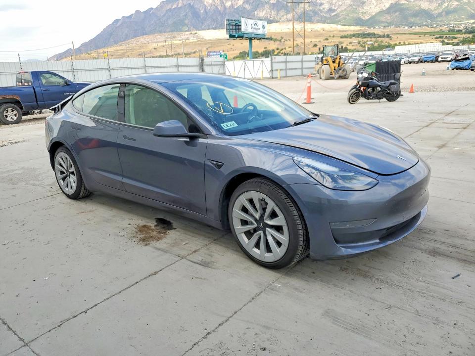 2022 Tesla Model 3 VIN 5YJ3E1EA7NF372482 COPART salvage auction — REAR END, Ut - Certificate Of Title, sold $200 on 2026-07-22 (photo 4)