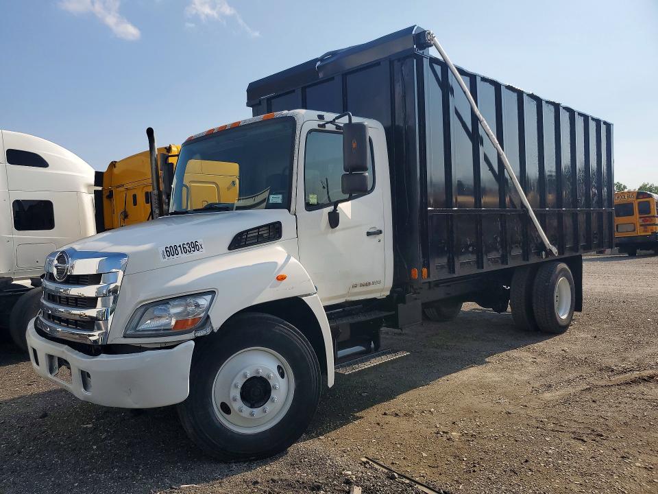 2011 Hino All other VIN 5PVNJ8JP5B4S50598 COPART salvage auction — MINOR DENT/SCRATCHES, NY - CERTIFICATE OF TITLE, sold $7,900 on 2026-07-28 (photo 1)