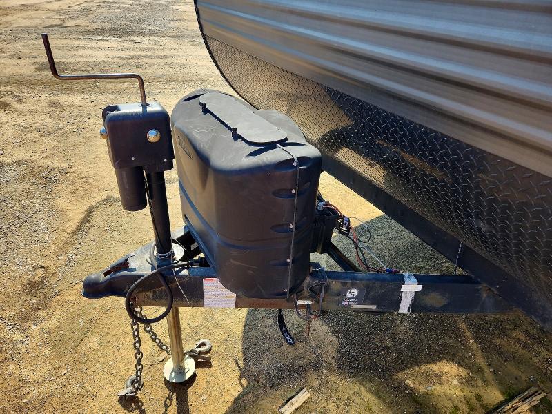 2018 Aspen trail Dutchmen VIN 4YDT28123JH920856 COPART salvage auction — MINOR DENT/SCRATCHES, FL - CERTIFICATE OF TITLE, sold $6,650 on 2026-08-01 (photo 7)