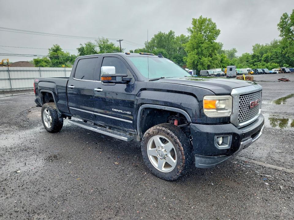 2015 Gmc SIERRA VIN 1GT110E83FF539525 COPART salvage auction — MINOR DENT/SCRATCHES, CT, sold $1,400 on 2026-07-10 (photo 4)