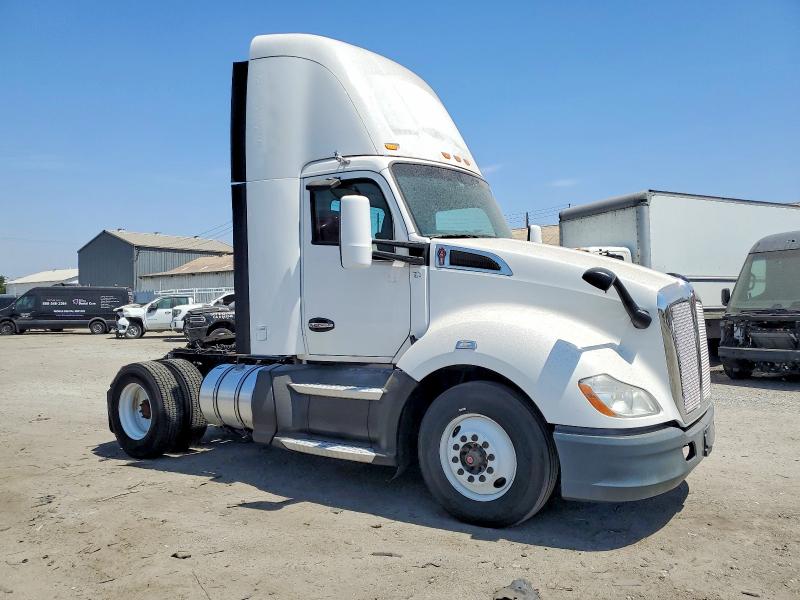 2016 Kenworth All other VIN 1XKYA48X7GJ124851 — COPART salvage auction photo