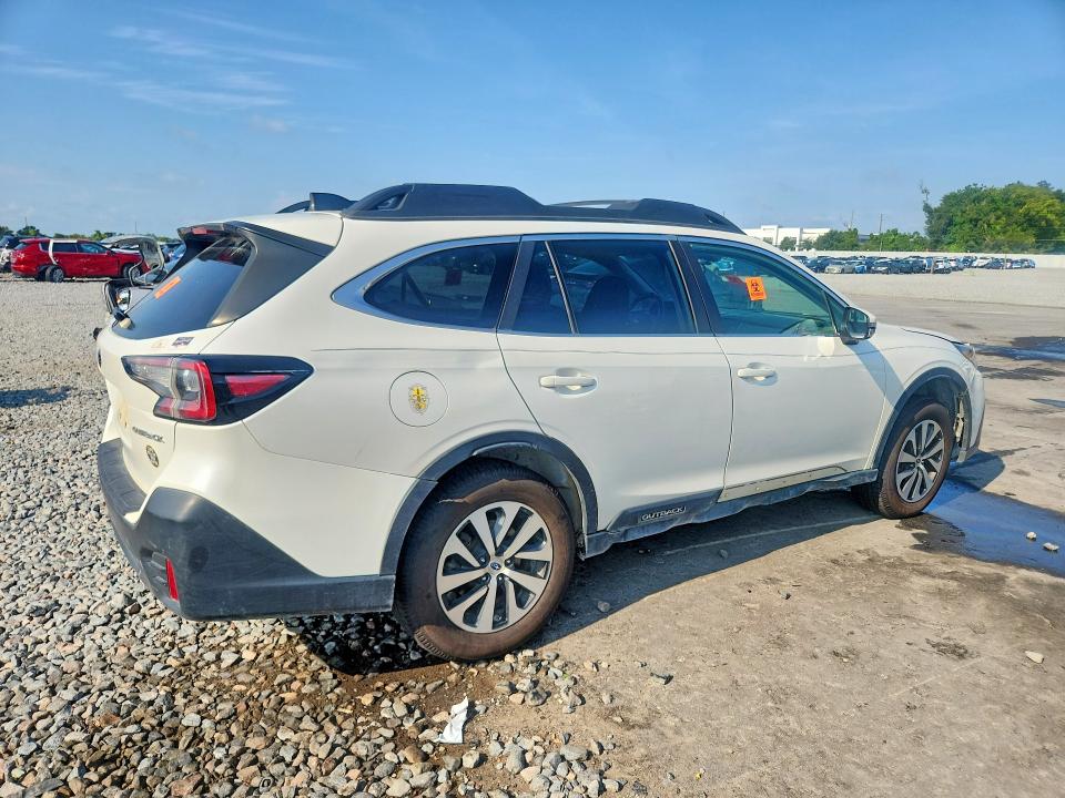 2022 Subaru Outback VIN 4S4BTACC8N3257193 COPART salvage auction — SIDE, CT, sold $5,300 on 2026-08-19 (photo 3)