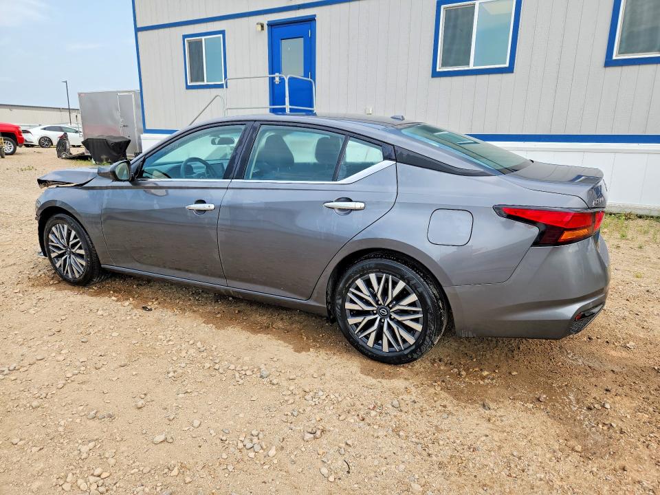 2025 Nissan Altima VIN 1N4BL4DV3SN415502 COPART salvage auction — FRONT END, IN - CERTIFICATE OF TITLE (P), sold $12,400 on 2026-07-27 (photo 2)