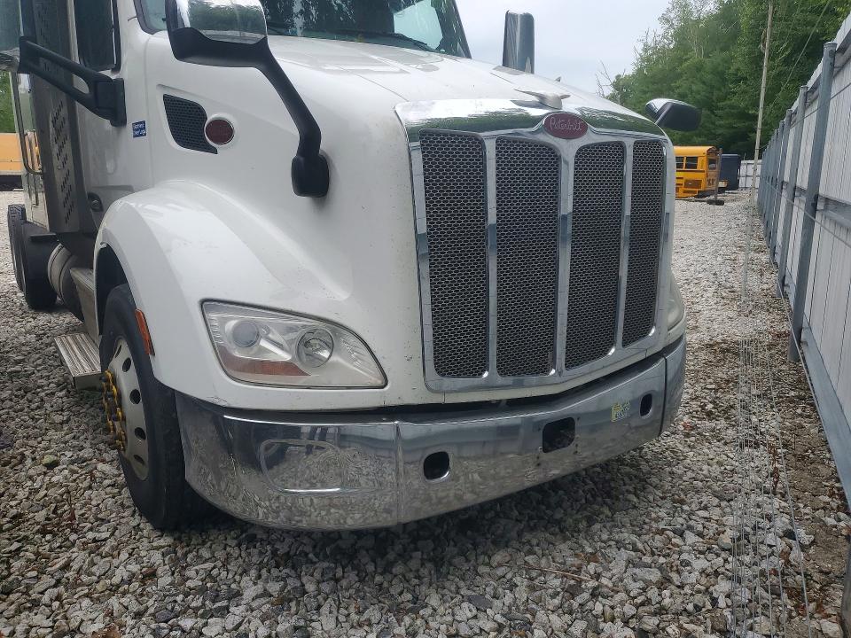 2019 Peterbilt All other VIN 1XPBDP9X6KD267675 COPART salvage auction — SIDE, CT, sold $7,500 on 2026-08-24 (photo 5)
