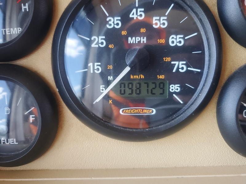 2005 Winnebago All models VIN 4UZAAHDC15CN76315 COPART salvage auction — MINOR DENT/SCRATCHES, FL - CERTIFICATE OF TITLE, sold $10,000 on 2026-07-28 (photo 8)