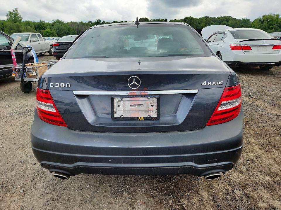 2013 Mercedes-benz C class VIN WDDGF8ABXDR276480 COPART salvage auction — SIDE, Ma - Cert Of Title-Reconstrctd Coll, sold $900 on 2026-08-05 (photo 6)