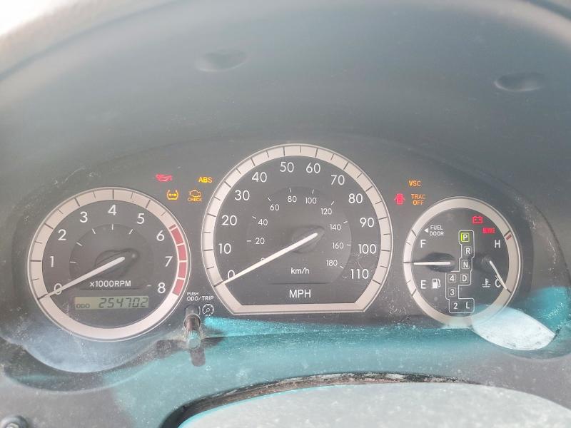 2004 Toyota Sienna VIN 5TDZA23C14S101671 COPART salvage auction — MINOR DENT/SCRATCHES, Il - Certificate Of Title, sold $775 on 2026-07-31 (photo 9)