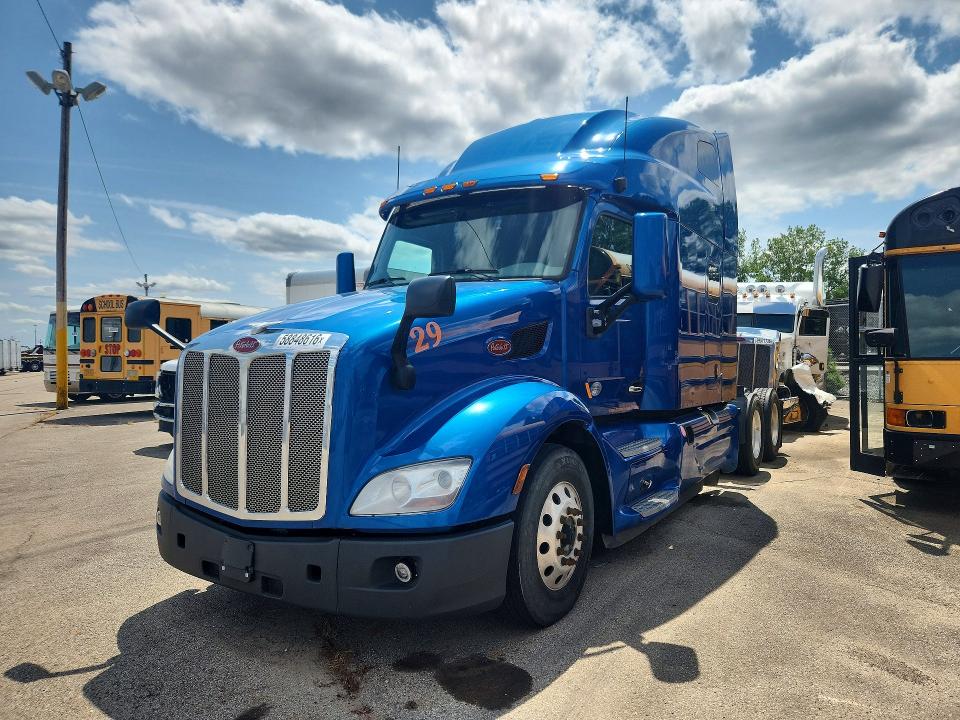 2020 Peterbilt All other VIN 1XPBD49X2LD655048 COPART salvage auction — MINOR DENT/SCRATCHES, OH - CERTIFICATE OF TITLE, sold $7,200 on 2026-07-28 (photo 1)