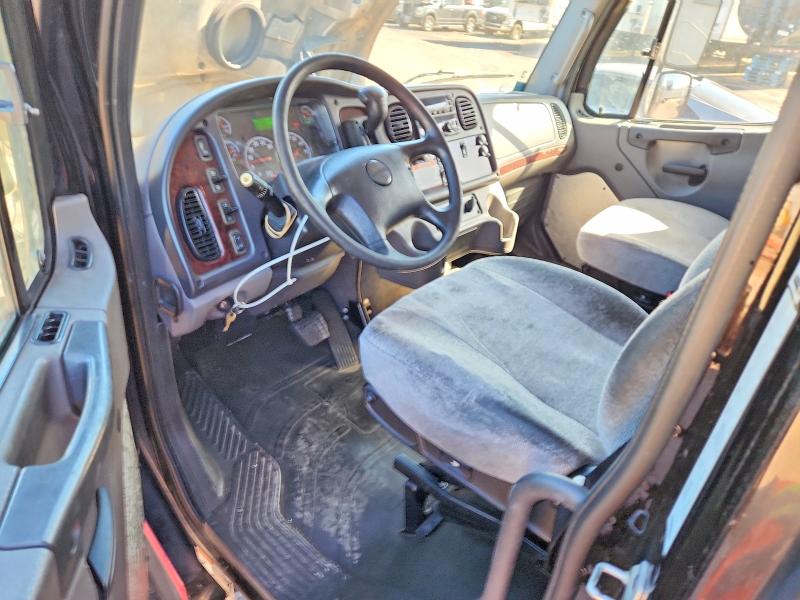 2019 Freightliner All other VIN 1FVACWFD7KHKL9532 COPART salvage auction — MINOR DENT/SCRATCHES, HI - CERTIFICATE OF TITLE, sold $2,650 on 2026-07-27 (photo 8)