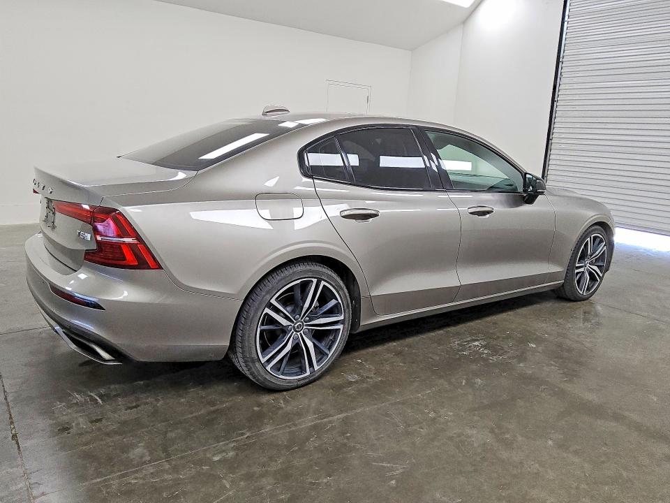2019 Volvo S60 VIN 7JR102FM7KG006335 COPART salvage auction — MINOR DENT/SCRATCHES, TX - CERTIFICATE OF TITLE, sold $2,250 on 2026-07-30 (photo 3)