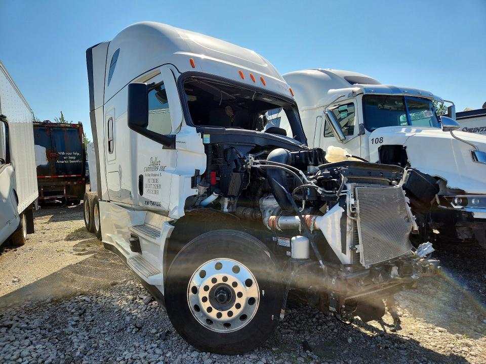2026 Freightliner All other VIN 3AKJHHDR1TSWP7286 COPART salvage auction — STRIPPED, NE - CERT OF TITLE-SALVAGE, sold $15,200 on 2026-07-23 (photo 4)