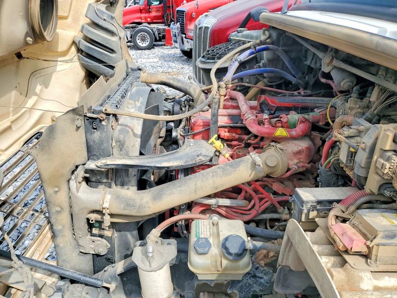 2017 Freightliner All other VIN 1FVACXCY3HHJE4127 COPART salvage auction — SIDE, GA - CERT OF TITLE-SALVAGE, sold $44,000 on 2026-08-13 (photo 7)