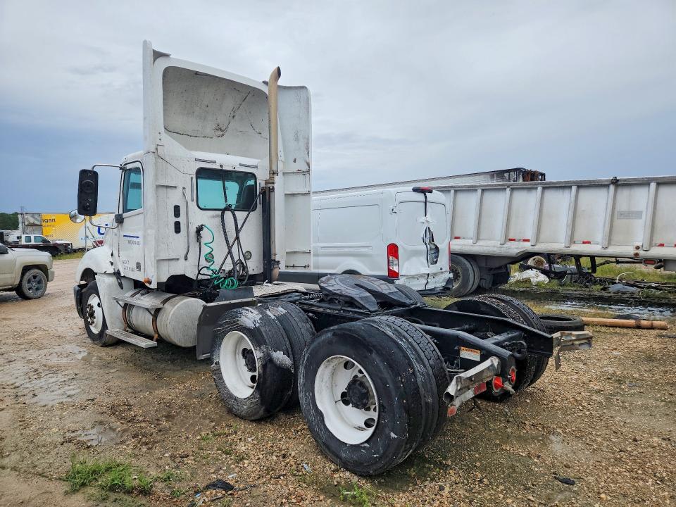 2018 Freightliner All other VIN 3ALXA7007JDJX3628 COPART salvage auction — BURN, TX - SALVAGE VEHICLE TITLE (P), sold $11,200 on 2026-08-04 (photo 2)