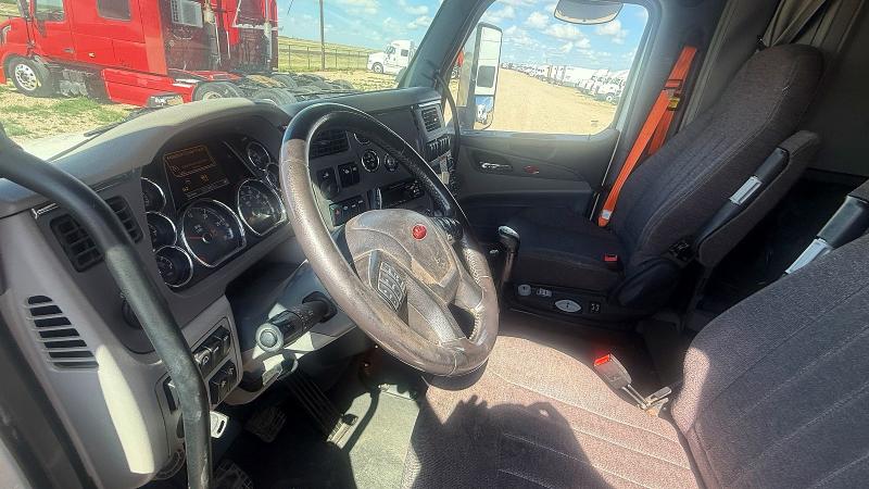 2015 Peterbilt All other VIN 1XPBAP9X7FD261723 COPART salvage auction — MINOR DENT/SCRATCHES, OH - CERTIFICATE OF TITLE (P), sold $1,600 on 2026-07-31 (photo 9)