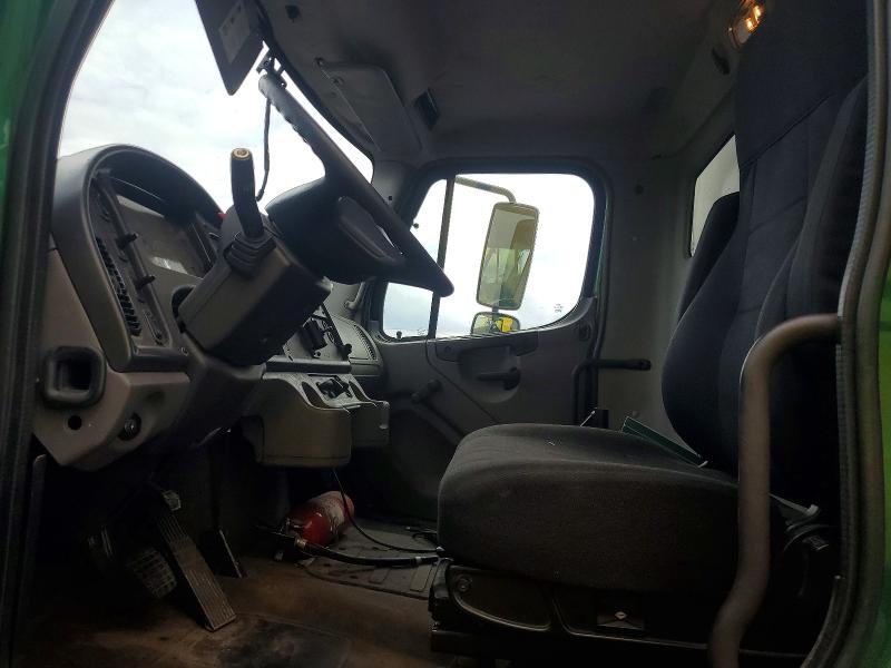 2015 Freightliner All other VIN 3ALACXDT6FDGM4084 COPART salvage auction — STRIPPED, CT, sold $7,500 on 2026-09-11 (photo 5)