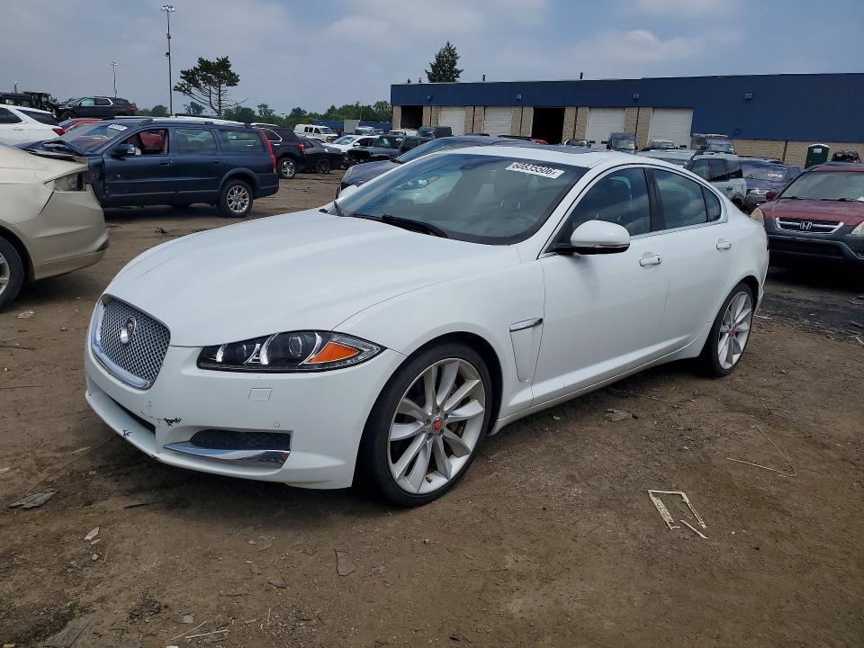 2015 Jaguar Xf VIN SAJWA0F78F8U53919 COPART salvage auction — MINOR DENT/SCRATCHES, MI - CERTIFICATE OF TITLE, sold $700 on 2026-07-31 (photo 1)