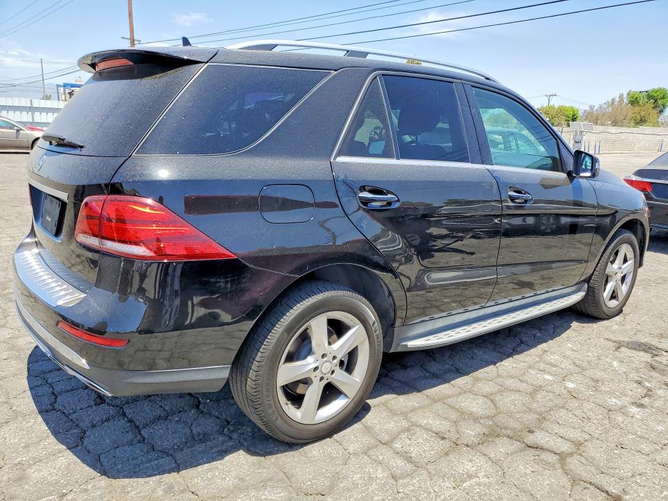 2016 Mercedes-benz Gle class VIN 4JGDA5JB7GA729088 COPART salvage auction — MINOR DENT/SCRATCHES, Ca - Dis/Dlr/Exp Only Clean Title (P), sold $9,000 on 2026-08-27 (photo 3)