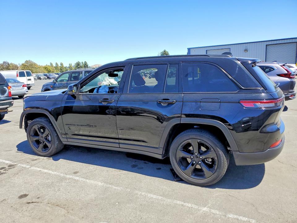 2023 Jeep Grand cherokee VIN 1C4RJAHAG7PC60753 COPART salvage auction — FRONT END, CA - SALVAGE CERTIFICATE, sold $8,600 on 2026-08-21 (photo 2)