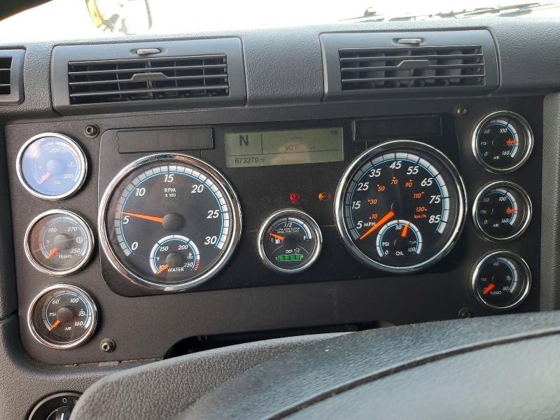 2017 Freightliner All other VIN 1FUJGLDR0HLJB5318 COPART salvage auction — MINOR DENT/SCRATCHES, NJ - CERTIFICATE OF TITLE, sold $7,800 on 2026-07-28 (photo 9)