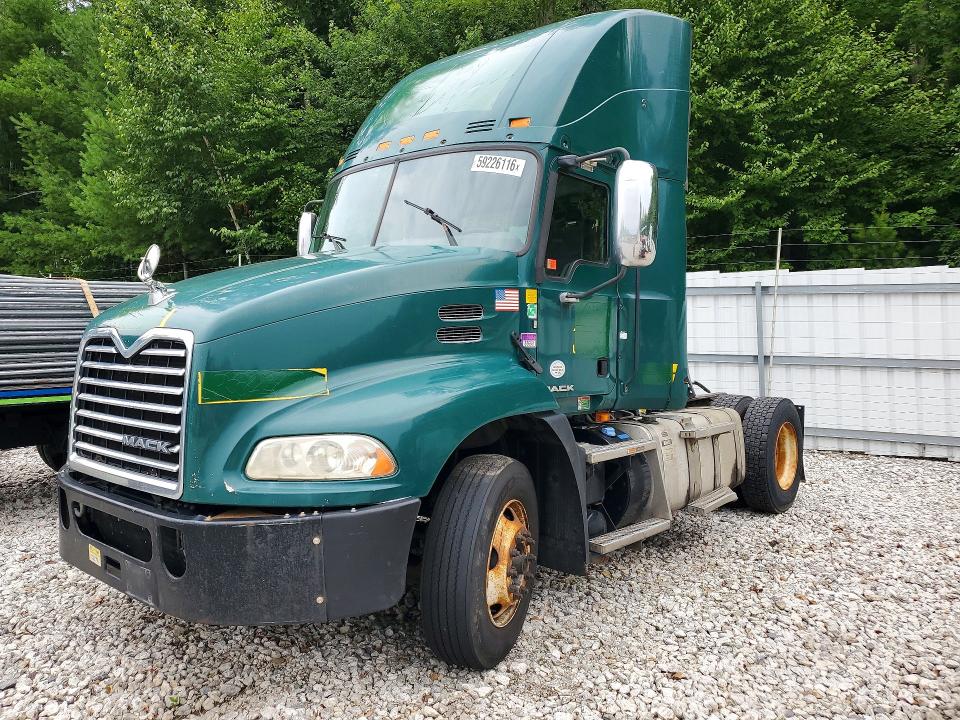 2017 Mack Cxu612 VIN 1M1AW01X9HM009539 COPART salvage auction — MECHANICAL, OK - CERTIFICATE OF TITLE (P), sold $1,900 on 2026-09-02 (photo 1)