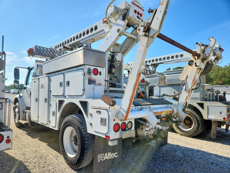 2014 Freightliner All other VIN 1FVACXDT7EHFM5119 COPART salvage auction — MINOR DENT/SCRATCHES, LA - CERTIFICATE OF TITLE, sold $4,400 on 2026-08-04 (photo 3)