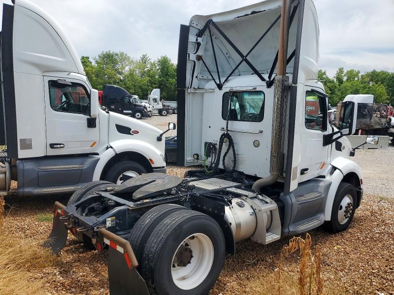 2018 Peterbilt All other VIN 1XPBA48XXJD478367 COPART salvage auction — MINOR DENT/SCRATCHES, IN - CERTIFICATE OF TITLE, sold $5,300 on 2026-07-28 (photo 4)